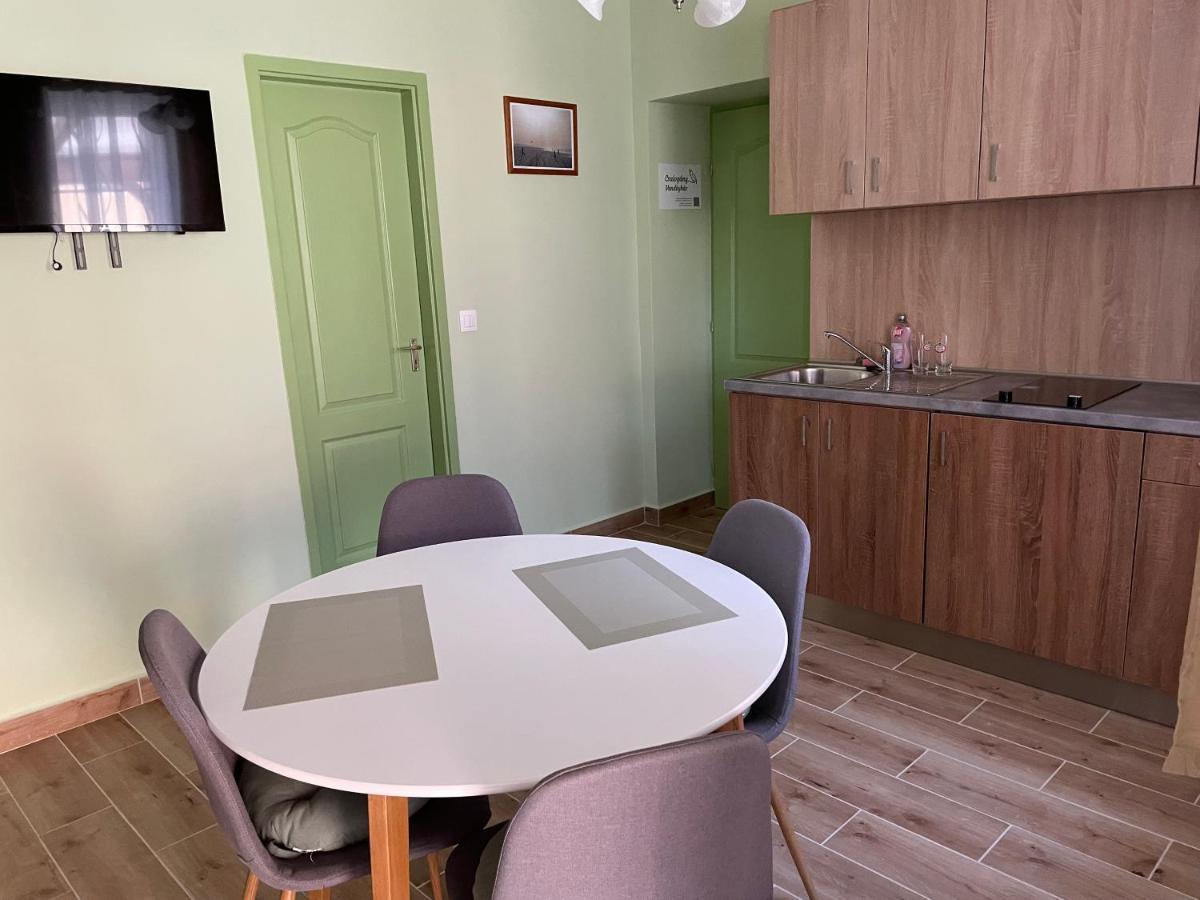 Csalogany Vendeghaz Apartment Серенч Екстериор снимка